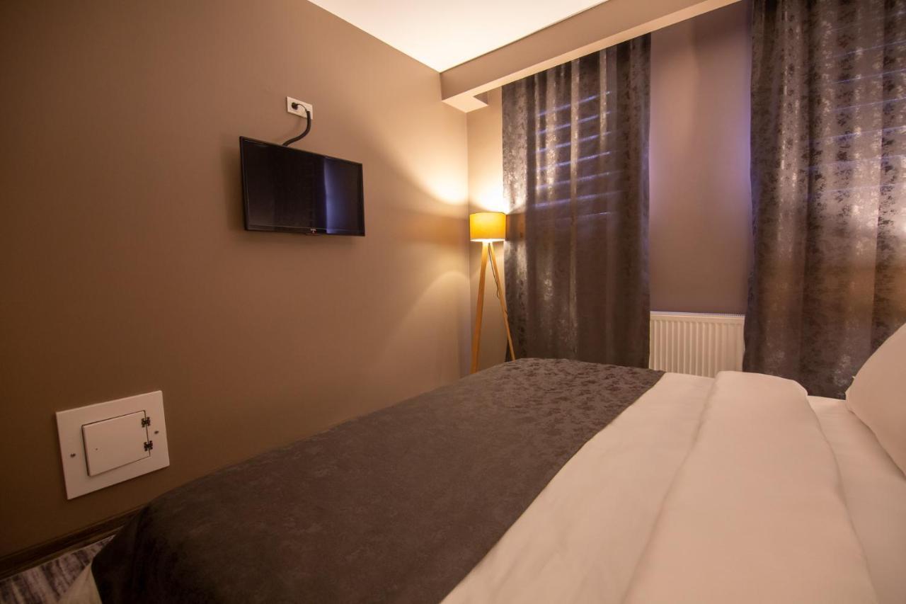Staron Otel 종굴다크 외부 사진